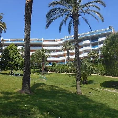 Les Palmiers - Cote D'azur Apartment *